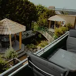 Pensión Frisia 4*