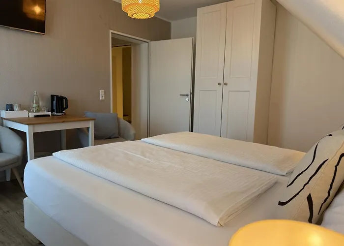 Frisia 4*